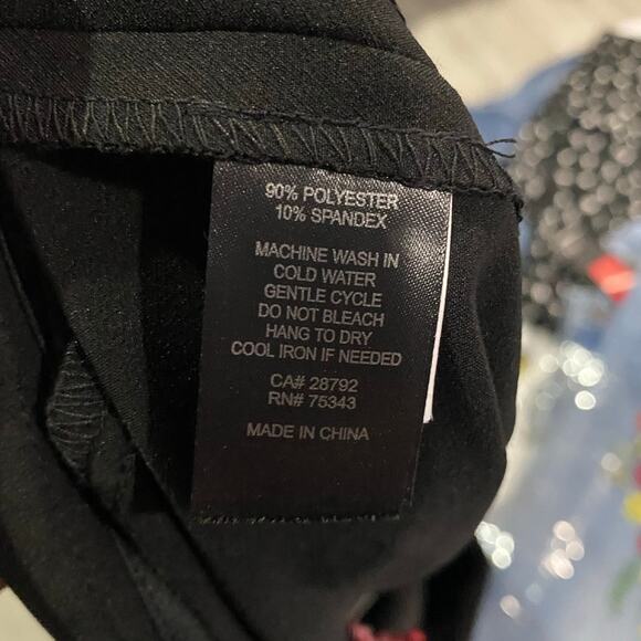 Cynthia Rowley Black Cropped Ruffle Hem Dressy Pants Sz 12 NWT - Picture 5 of 8